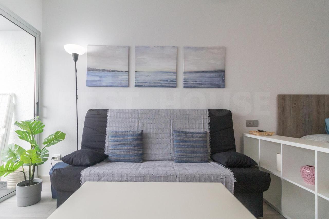 Moderno Estudio Con Terraza En Canteras Apartment